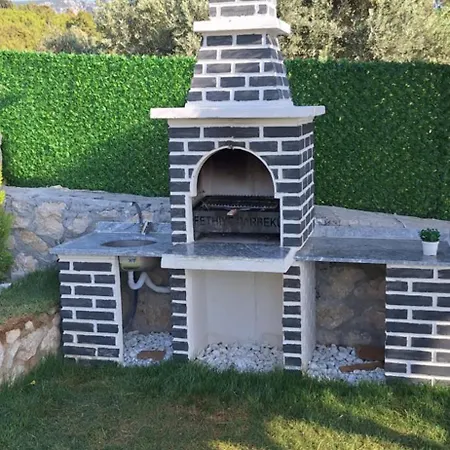 Havuzlu Tas Yapi Kiralik Vilă Kadikoy (Fethiye)